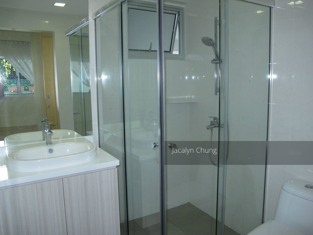 Pasir Panjang Road (D5), Terrace #124675862